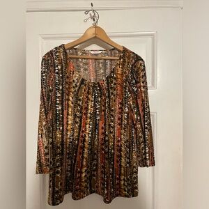 Scoop neck multi-print top